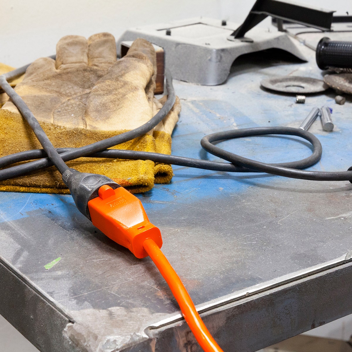 UltraPro 100ft. Outdoor Extension Cord, Orange