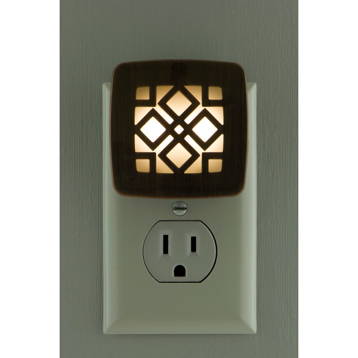 GE CoverLite Light Sensing LED Night Light, Oil-Rubbed Bronze