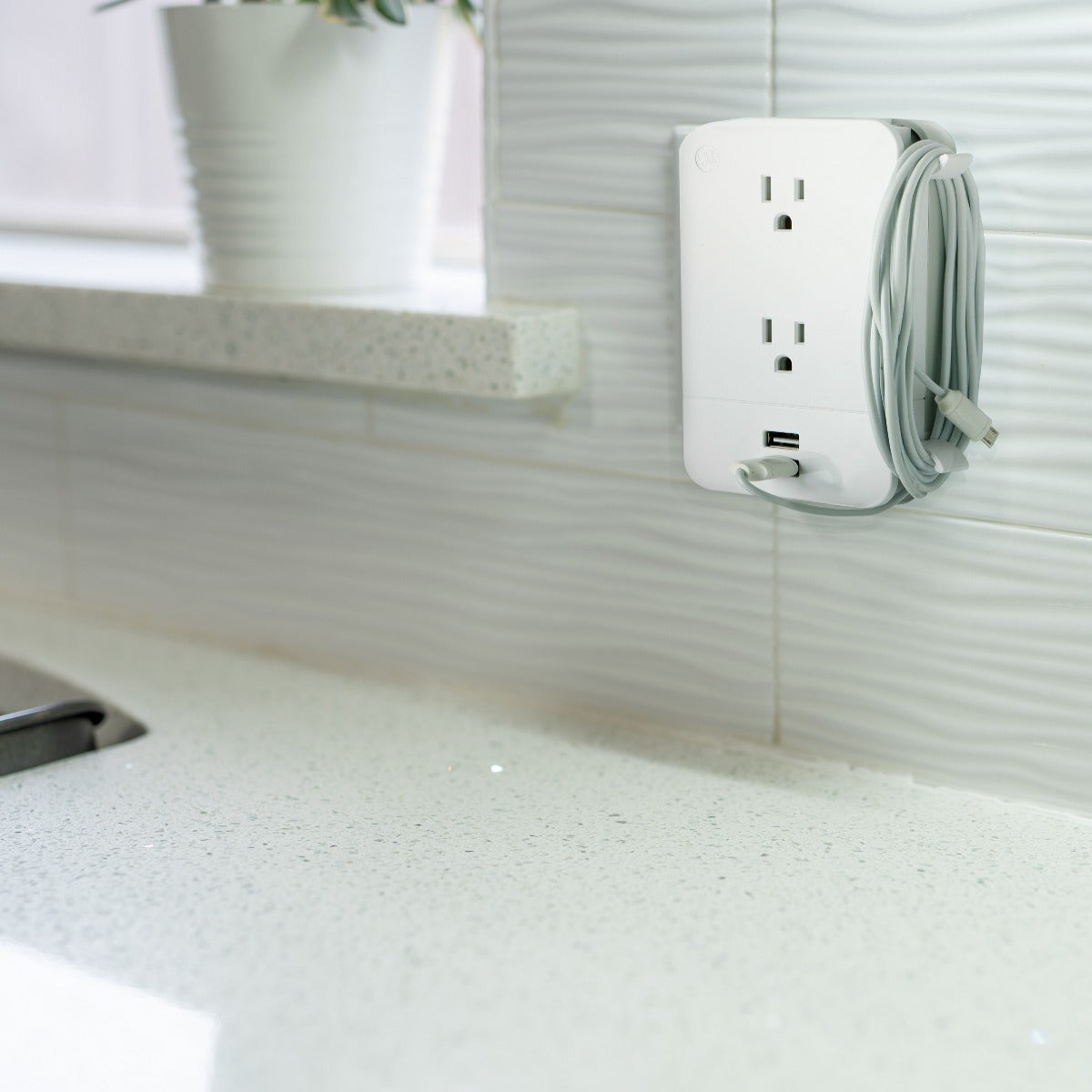 GE 2-Outlet 2-USB Charging Station with Cable Management, White