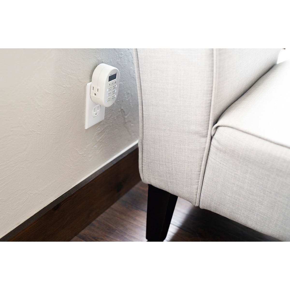 myTouchSmart Indoor Plug-In SunSmart Digital Timer, White