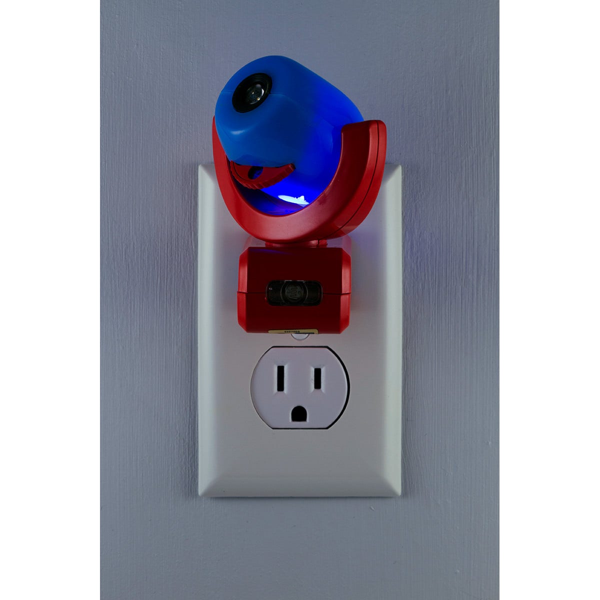 Projectables Disney Mickey Mouse & The Roadster Racers Light Sensing 6-Image LED Night Light, Red