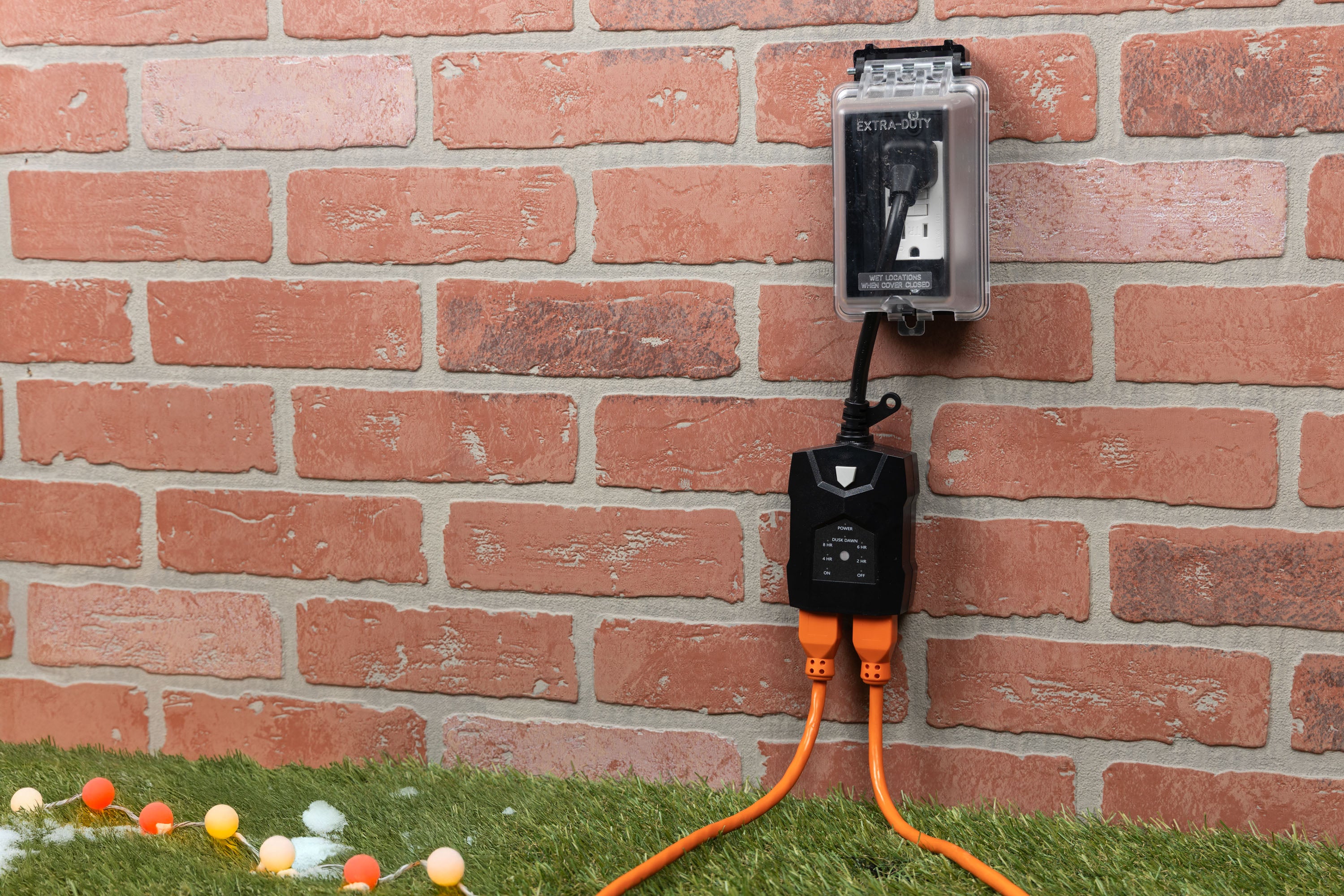 UltraPro 2-Outlet Outdoor Light-Sensing Digital Timer