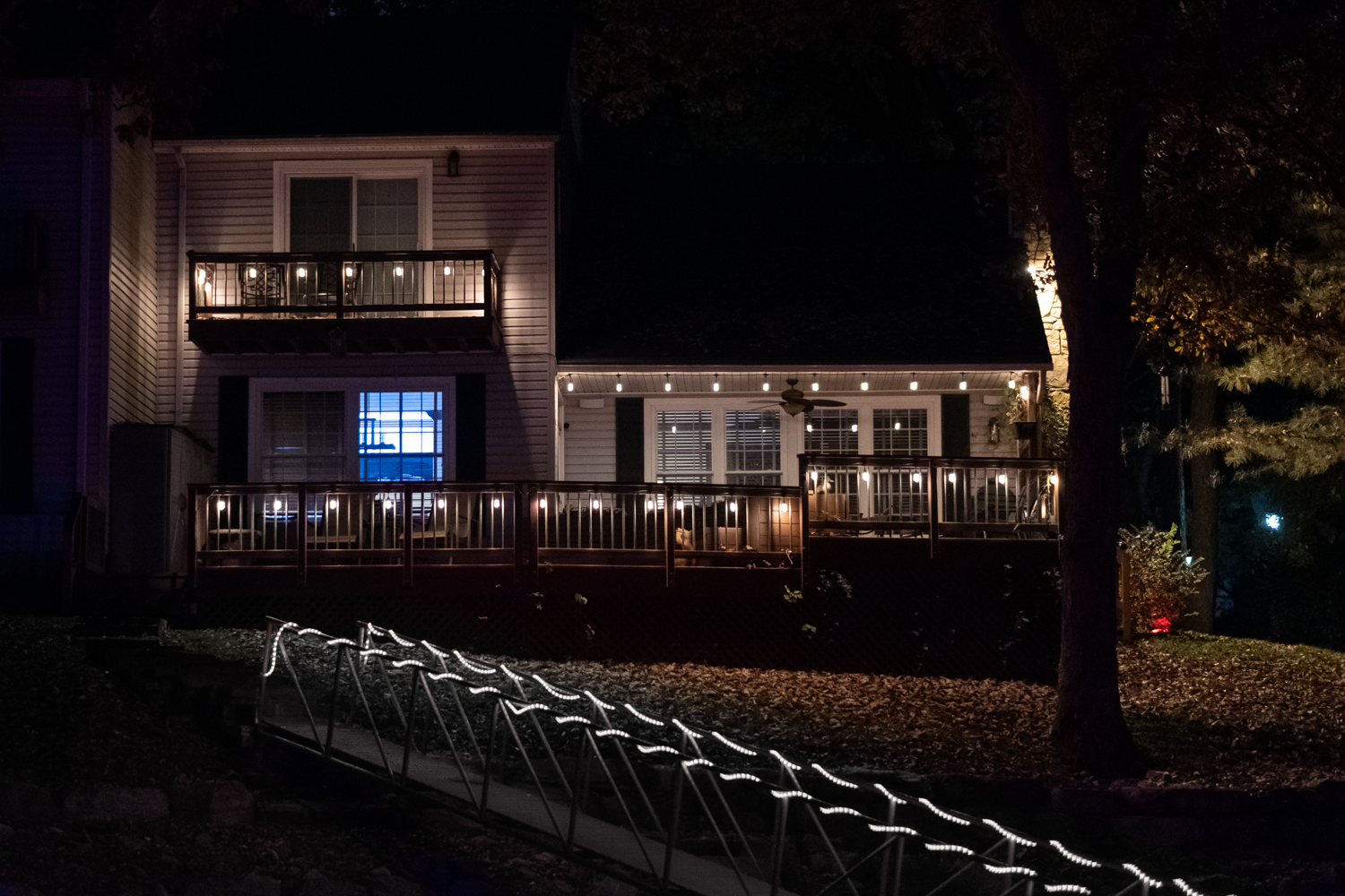 UltraPro Escape Indoor/Outdoor LED Rope Light, 16ft., Cool White, Black