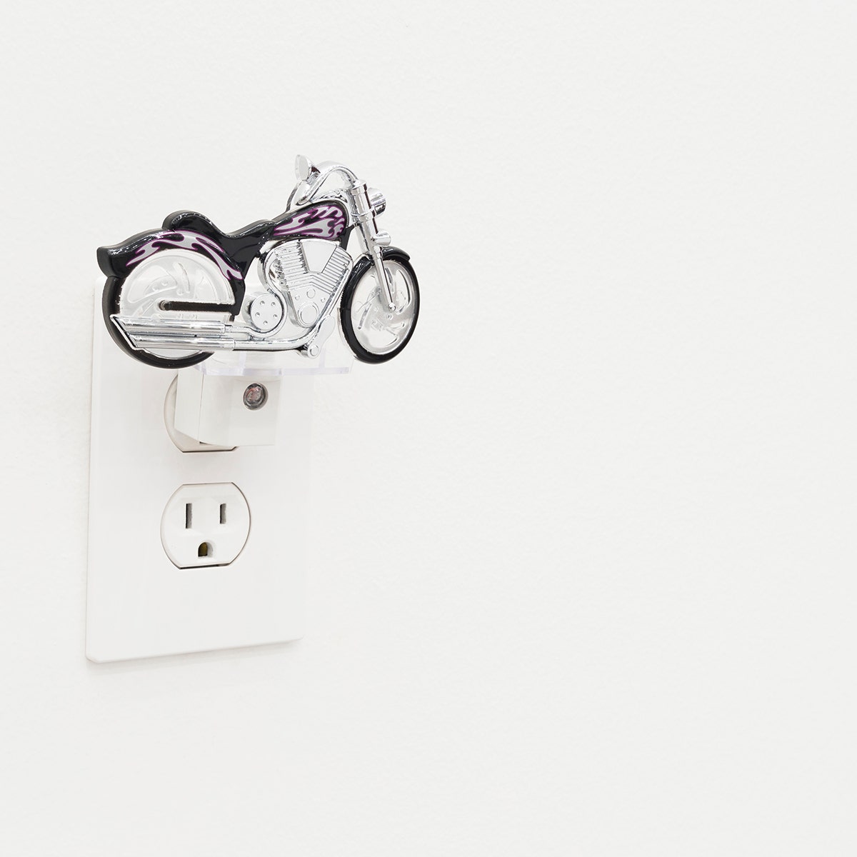 GE Motorcycle Light Sensing LED Night Light, White