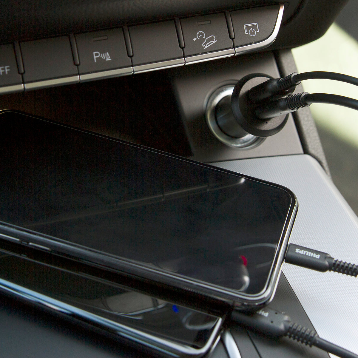 Philips Elite Dual USB Car Charger USB-A and USB-C