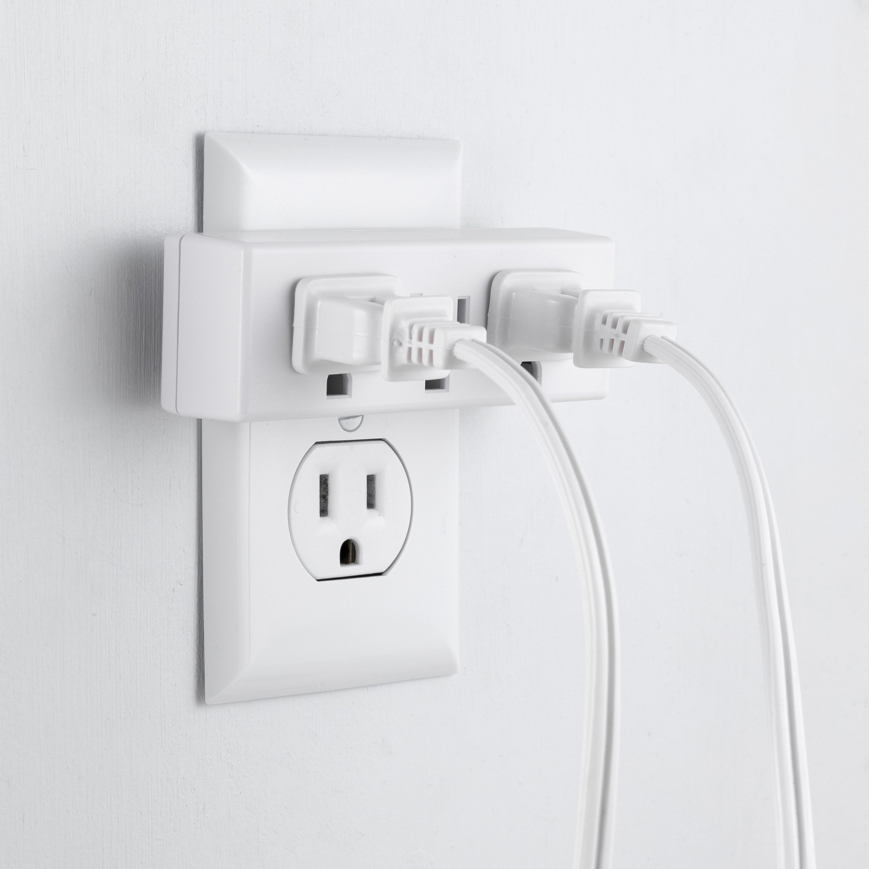 Philips Grounded 3-Outlet Tap, White, 2pk