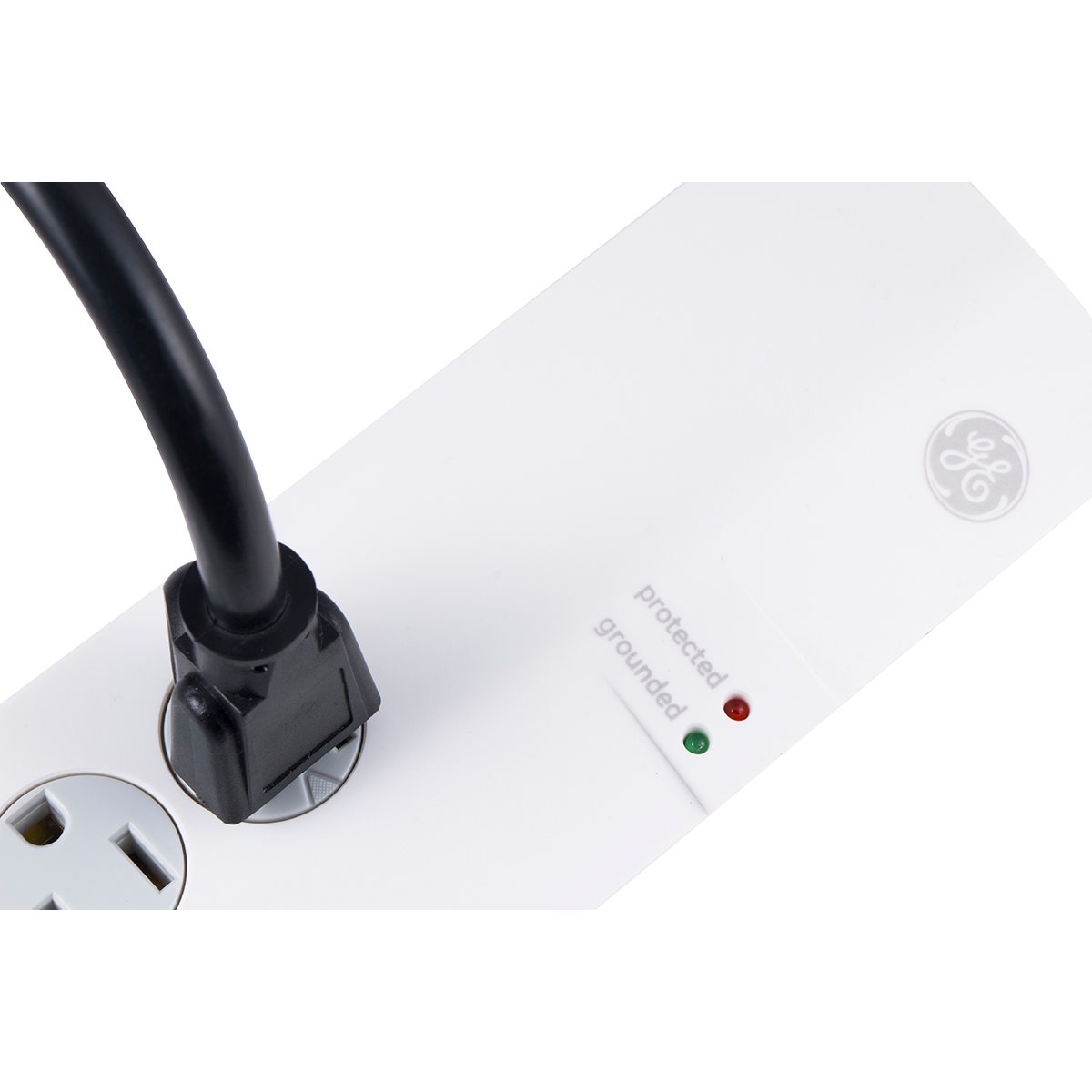 GE 7-Outlet 3ft. Surge Protector, White