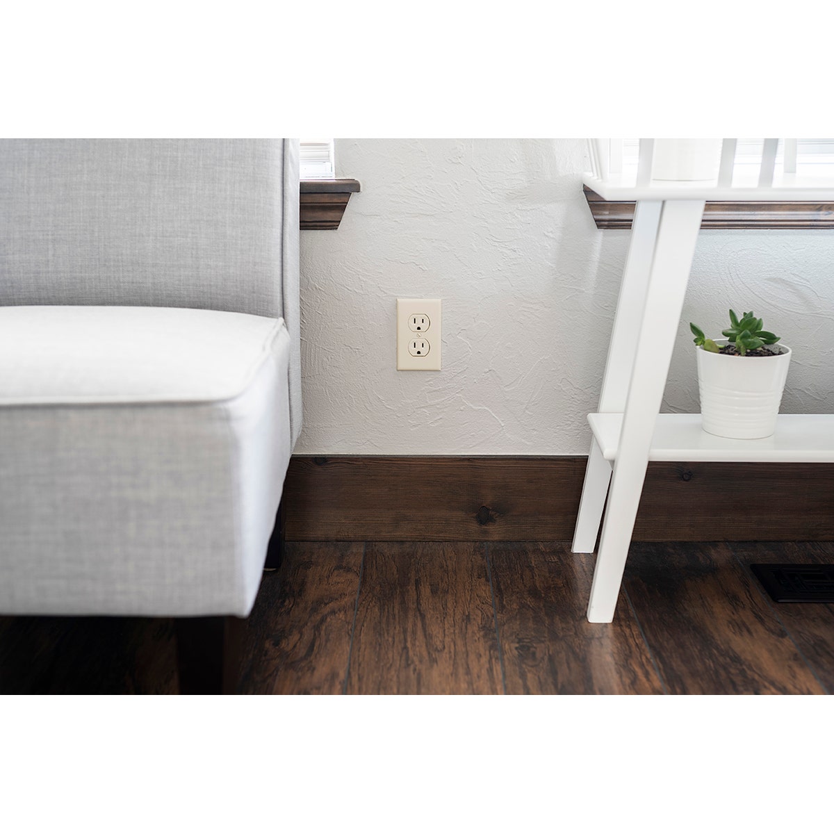 Jasco Grounding Duplex Receptacle, Light Almond