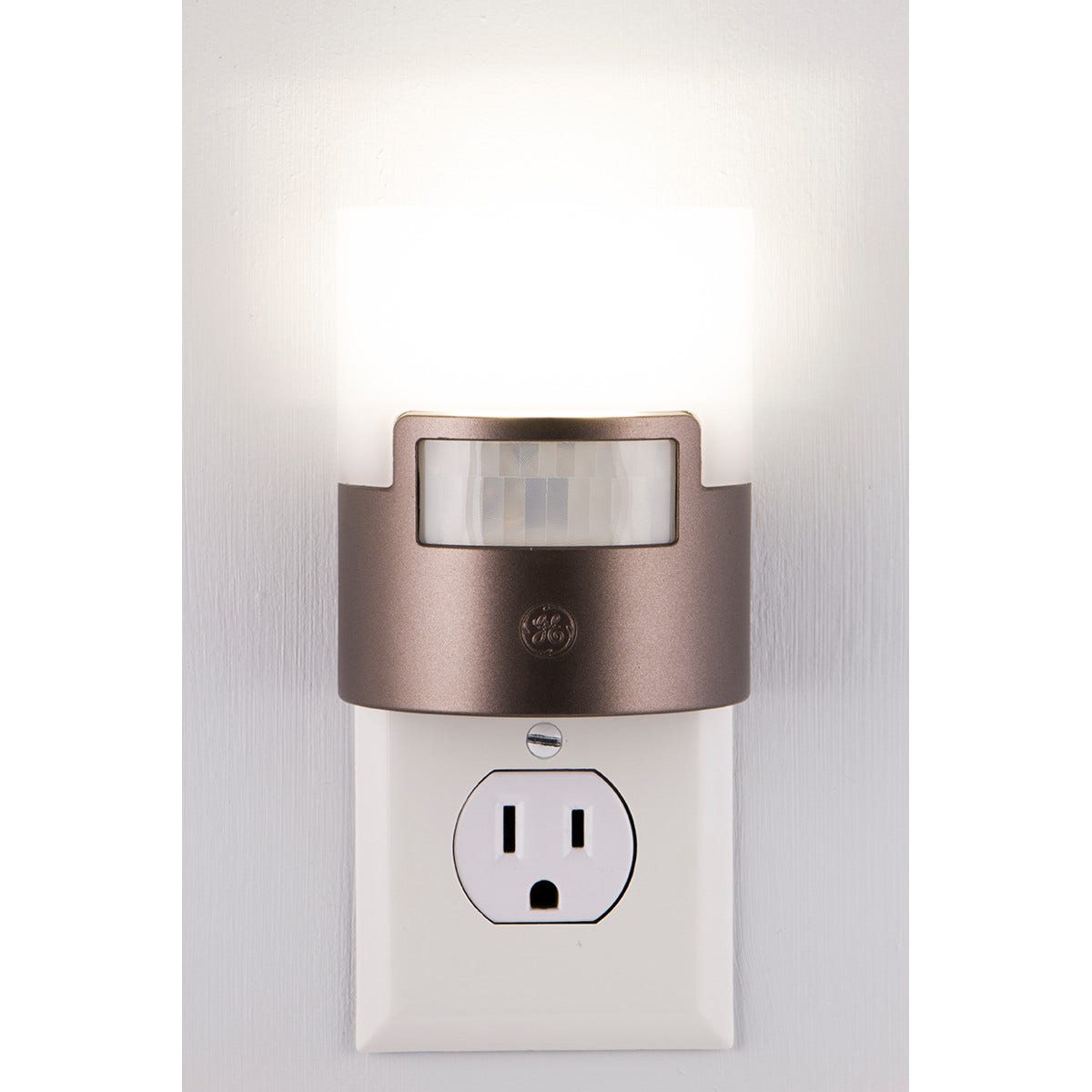 GE UltraBrite Motion Activated LED Night Light, Bronze