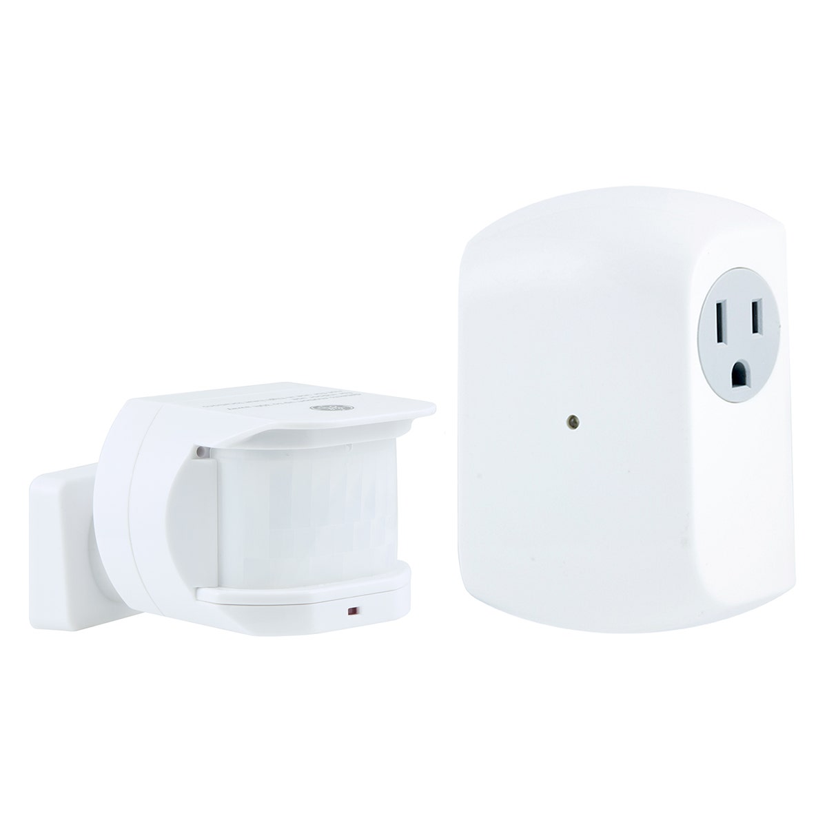 GE Wireless Motion Sensing Light Control Transmitter with 1-Outlet Indoor Grounded Receiver, White