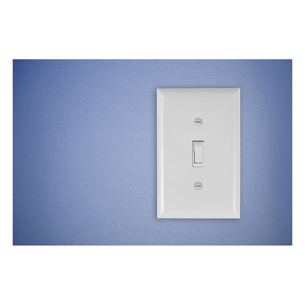 GE UltraPro Single Pole 3-Way Heavy-Duty Toggle Switch, White