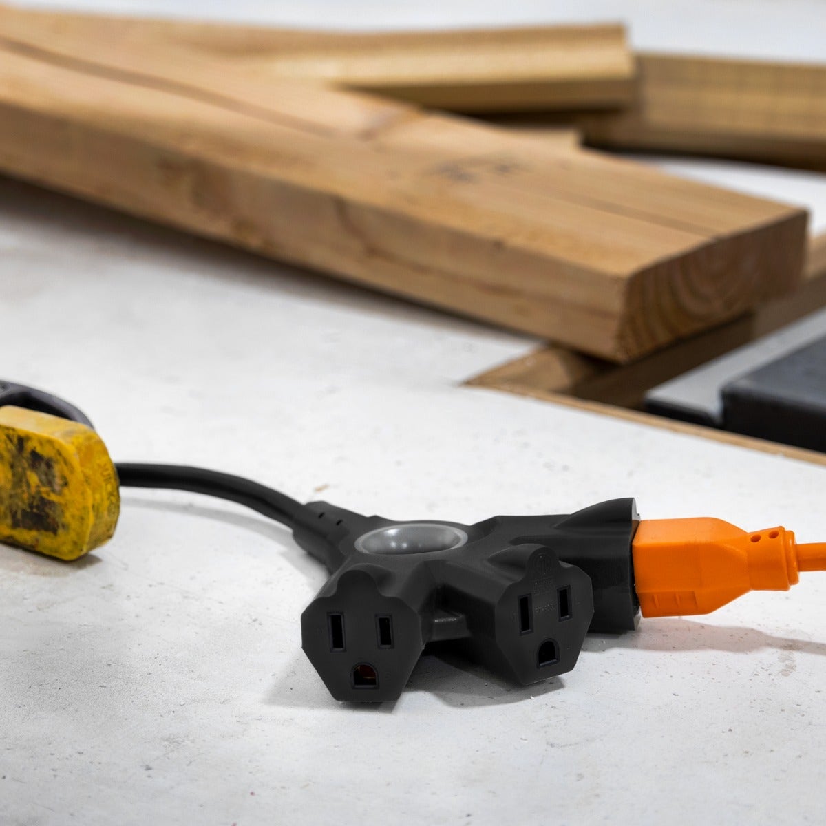 Philips EZGrip™ 3-Outlet 25ft Indoor/Outdoor Extension Cord, Black
