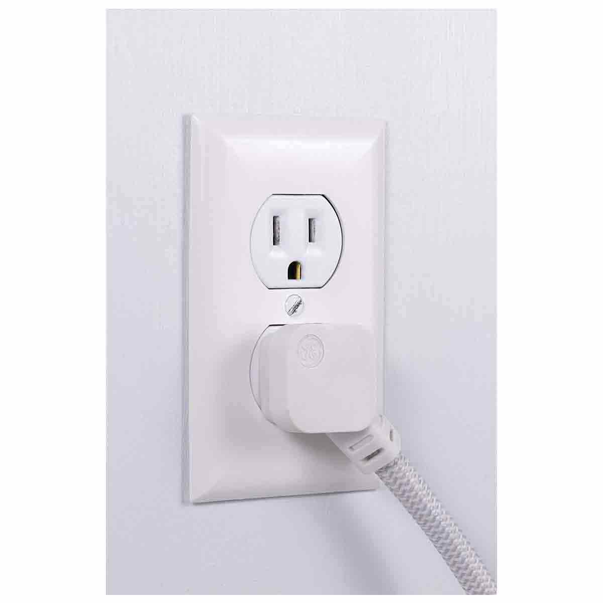 GE 6-Outlet 6ft. Surge Protector, White
