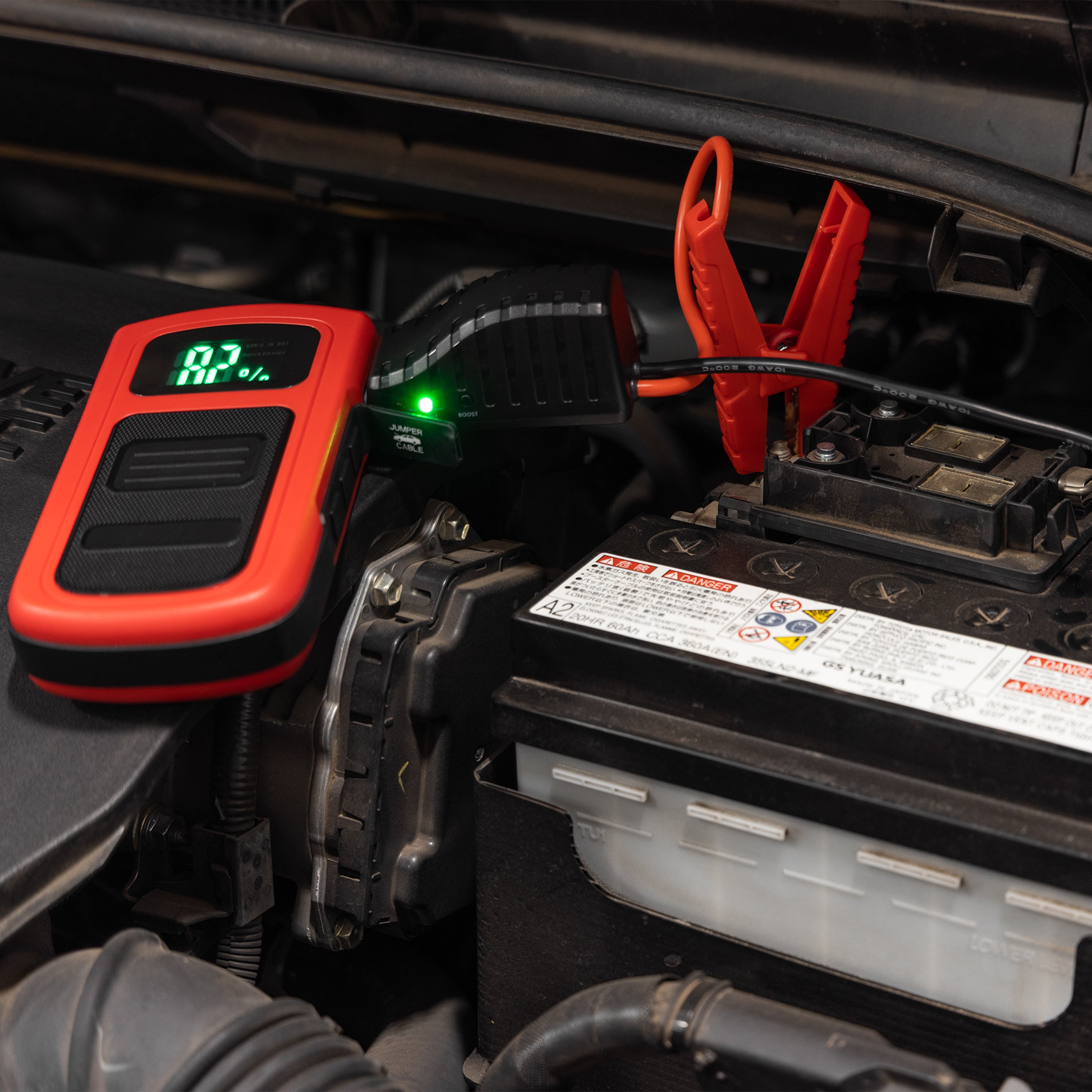 UltraPro Elite Portable Jump Starter, 8000mAh, 800A peak, USB-C, USB-A ports