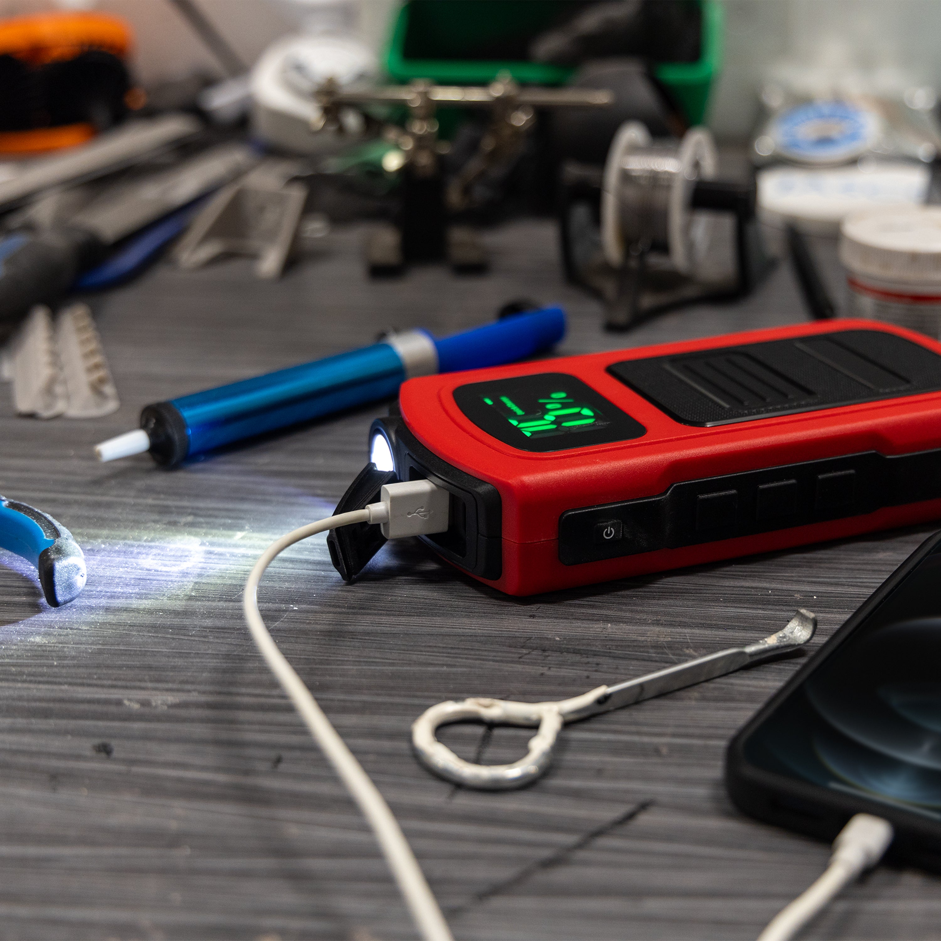 UltraPro Elite Portable Jump Starter, 8000mAh, 800A peak, USB-C, USB-A ports