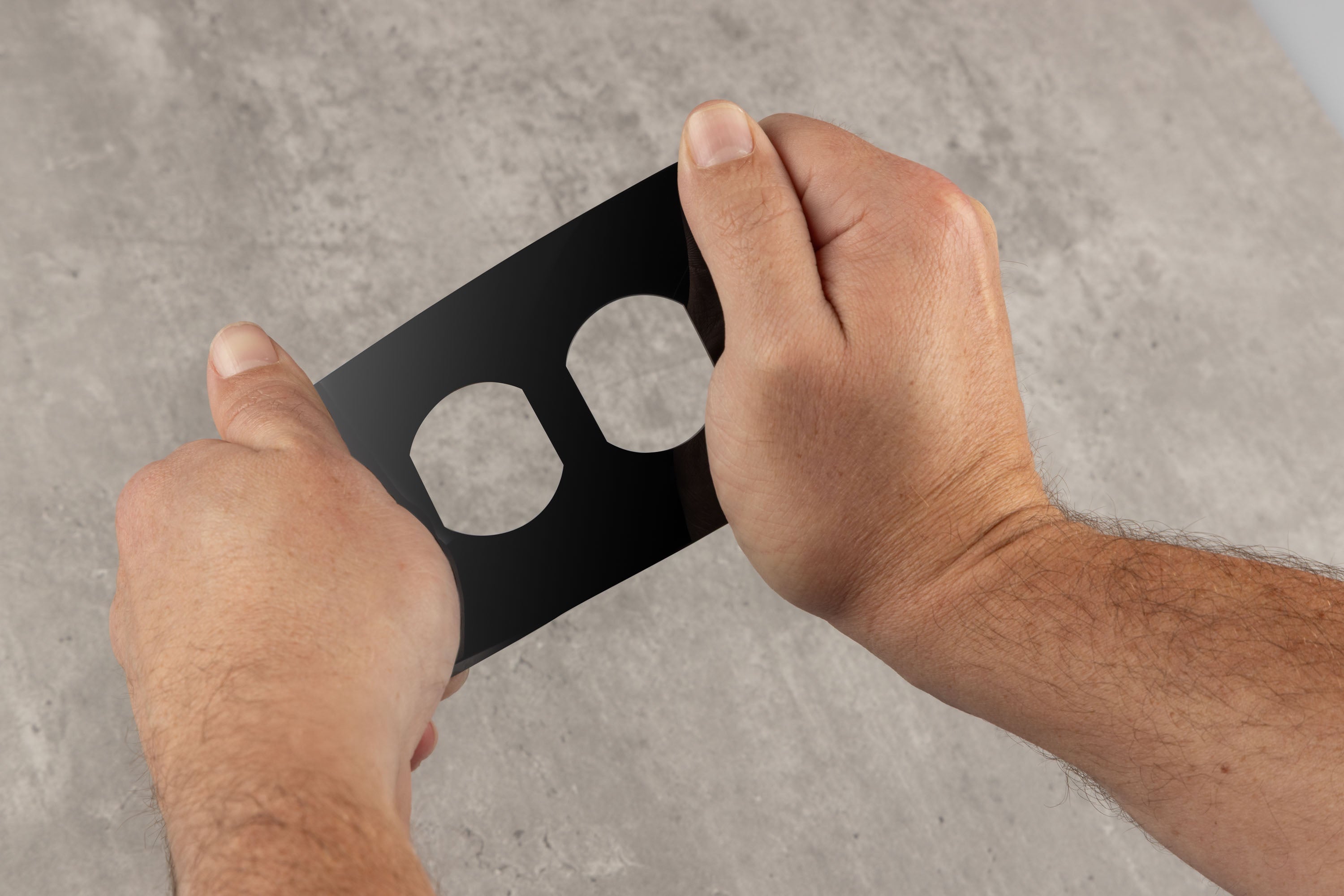 UltraPro Screwless Duplex Receptacle Wallplate, Black