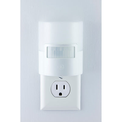 GE Enbrighten UltraBrite Motion Activated LED Night Light, White