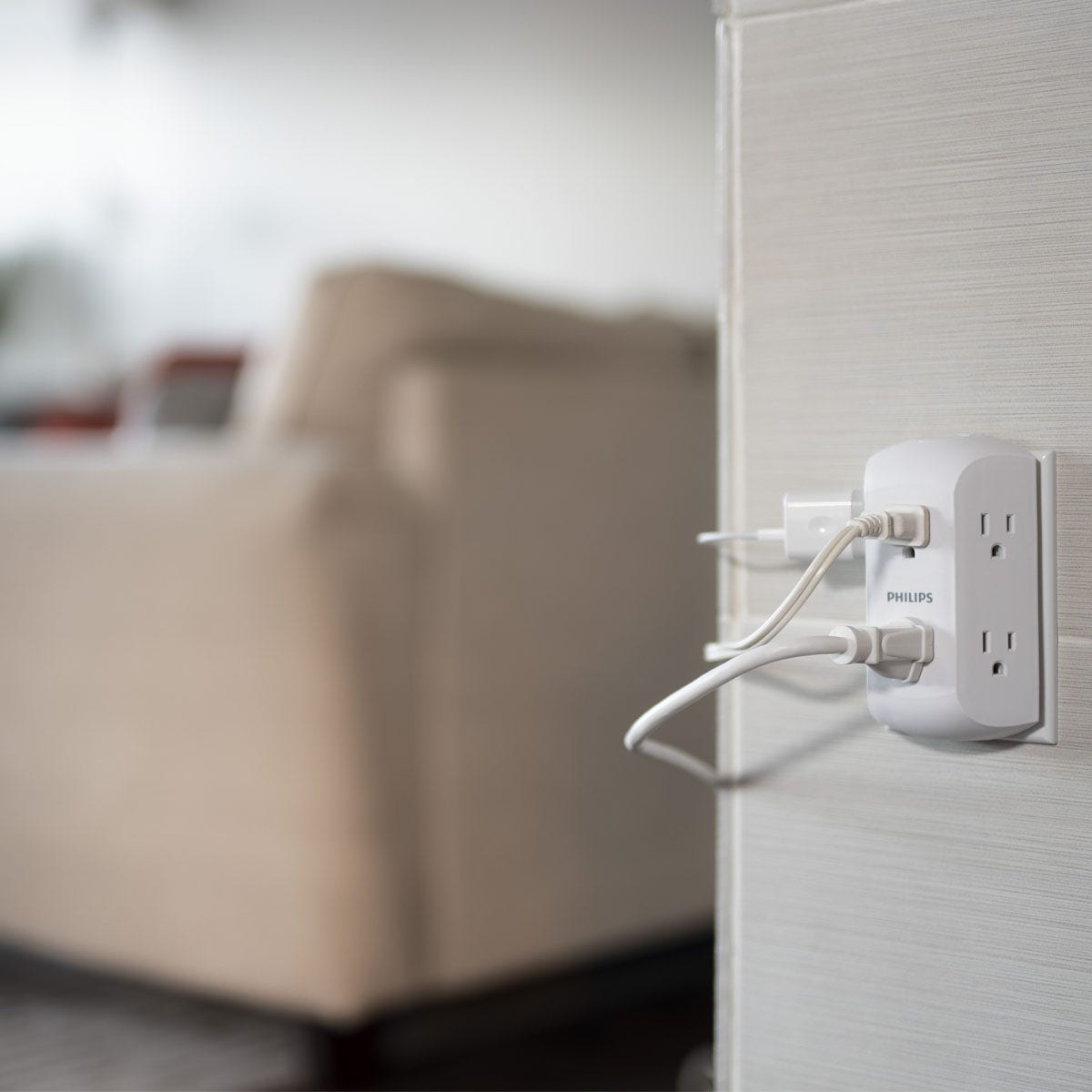 Philips 6-Outlet Wall Tap, White