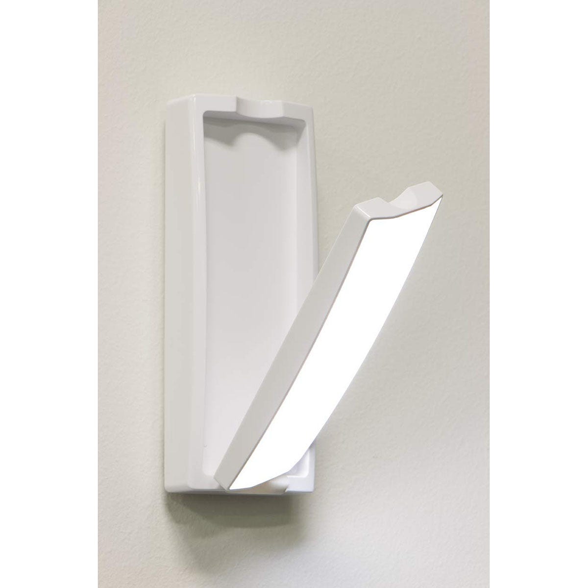 GE Battery Operated Swivel LED Task Light, White