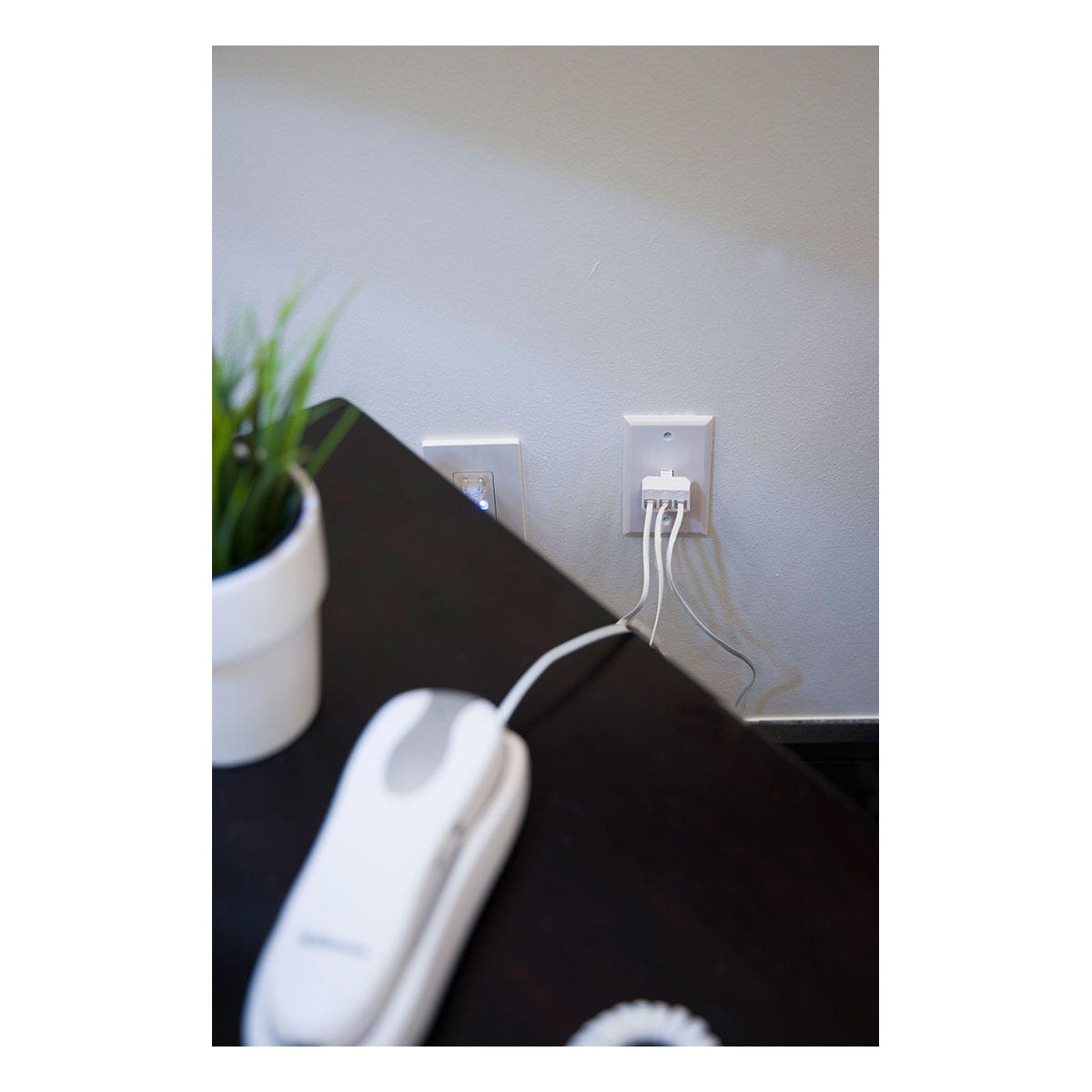 Power Gear 6-Wire White Triplex Adapter